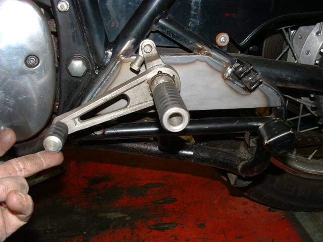 Creation of a rearset bracket for a 1976 Suzuki GS 750 by rcycle.com